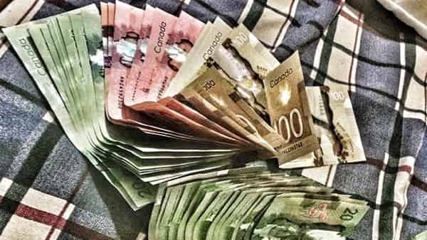 USD/CAD прогноз Канадский Доллар на 4 июнь 2024