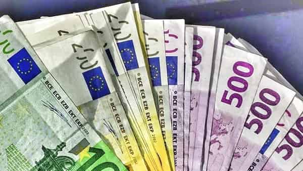 Курс Евро прогноз и график на 20 октября 2023