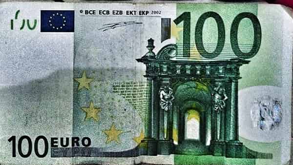 Курс Евро прогноз и график на 8 ноября 2023