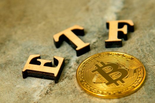 По прогнозам Standard Chartered, Биткоин может достичь $200 000 к 2025-ому году, если будут одобрены Биткоин-фонды ETF
