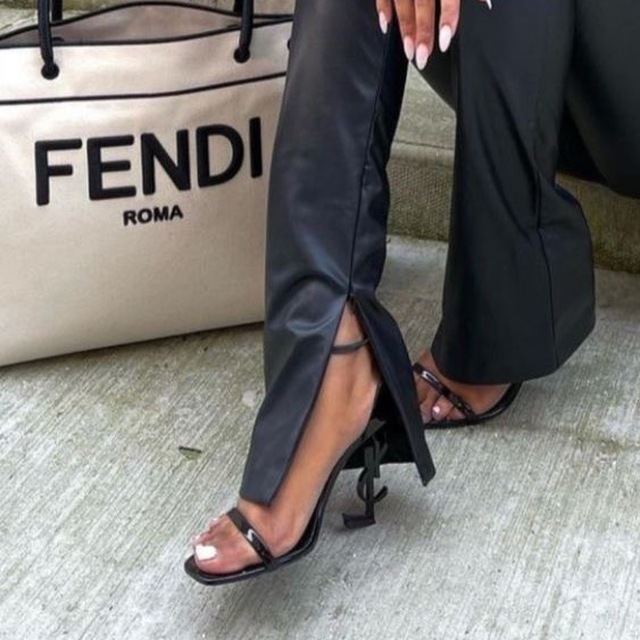 Zhuka Shoes