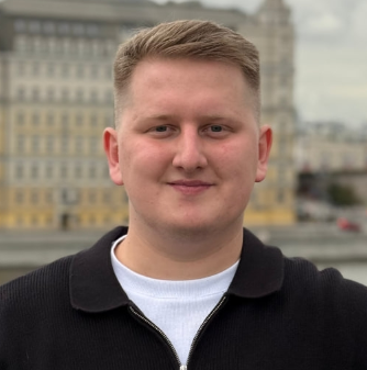 Артем Ковалев